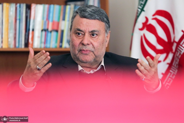 عضو مجمع تشخیص مصلحت نظام: با چه منطقی تاج زاده و جلایی پور را دستگیر کرده اند؟ / چون با دانشجویان برخورد بد شد قضیه به مدارس کشید عضو مجمع تشخیص مصلحت نظام: با چه منطقی تاج زاده و جلایی پور را دستگیر کرده اند؟ / چون با دانشجویان برخورد بد شد قضیه به مدارس کشید