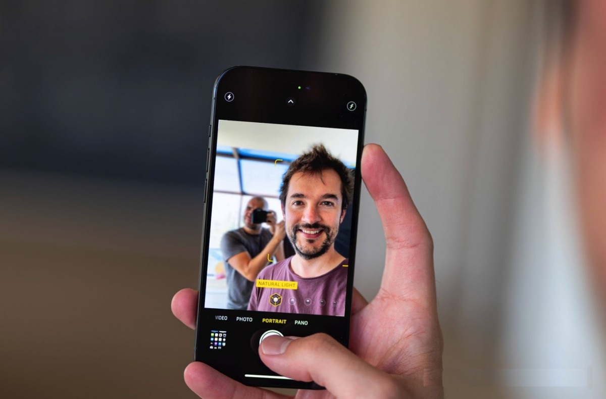 دوربین آیفون 14 پرو دوربین آیفون 14 پرو