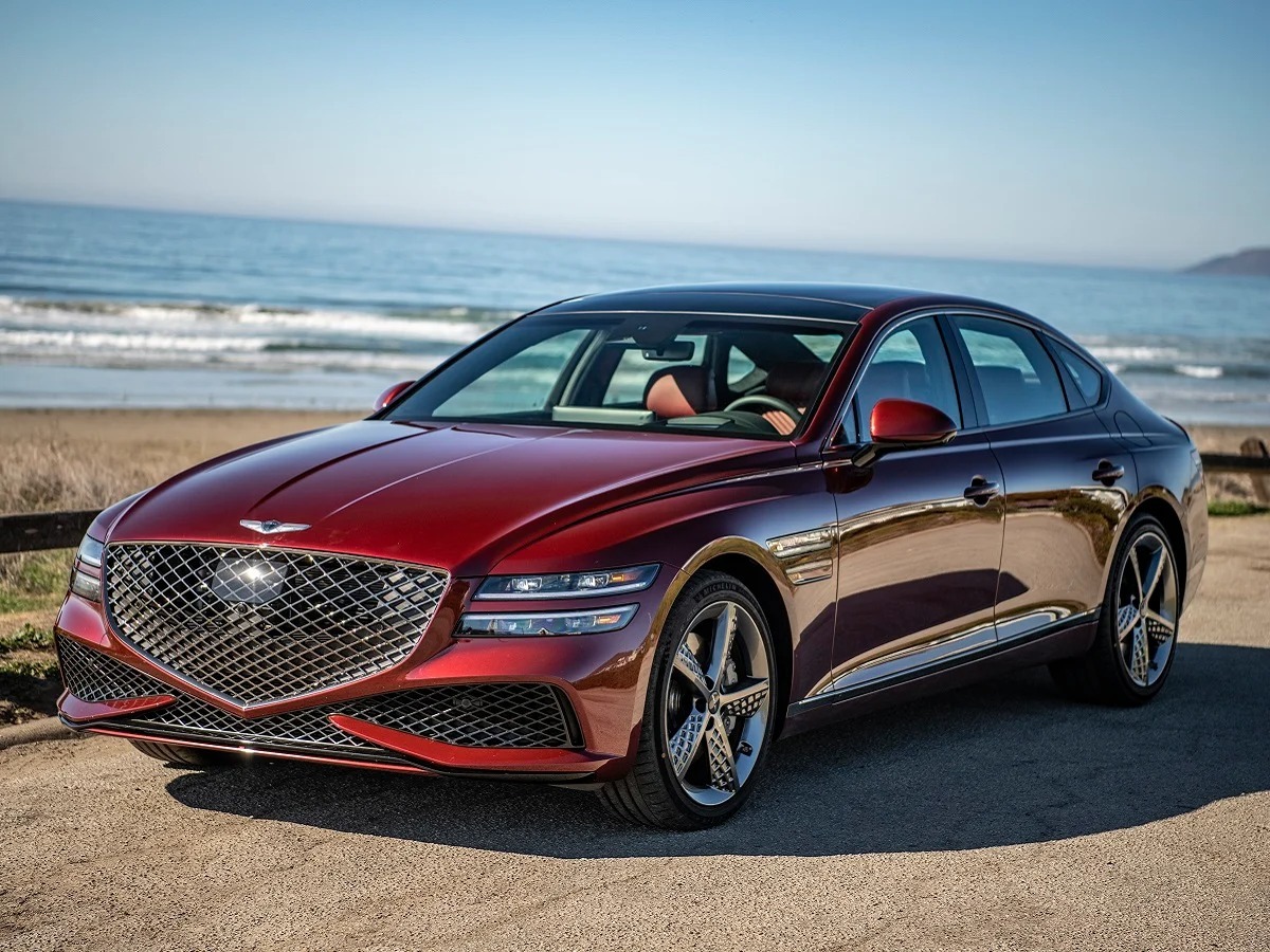 خودروی جدید جنسیس در تصادف چگونه مقاومت می کند(+فیلم)