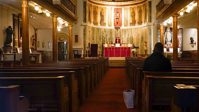 برای اولین بار / مسیحیان در انگلیس به اقلیت مذهبی تبدیل شدند برای اولین بار / مسیحیان در انگلیس به اقلیت مذهبی تبدیل شدند