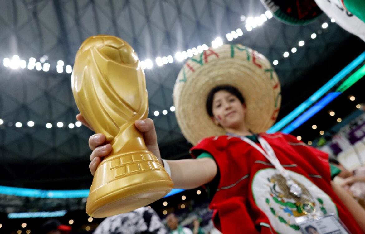 تماشاگران جام جهانی فوتبال در قطر (عکس) تماشاگران جام جهانی فوتبال در قطر (عکس)