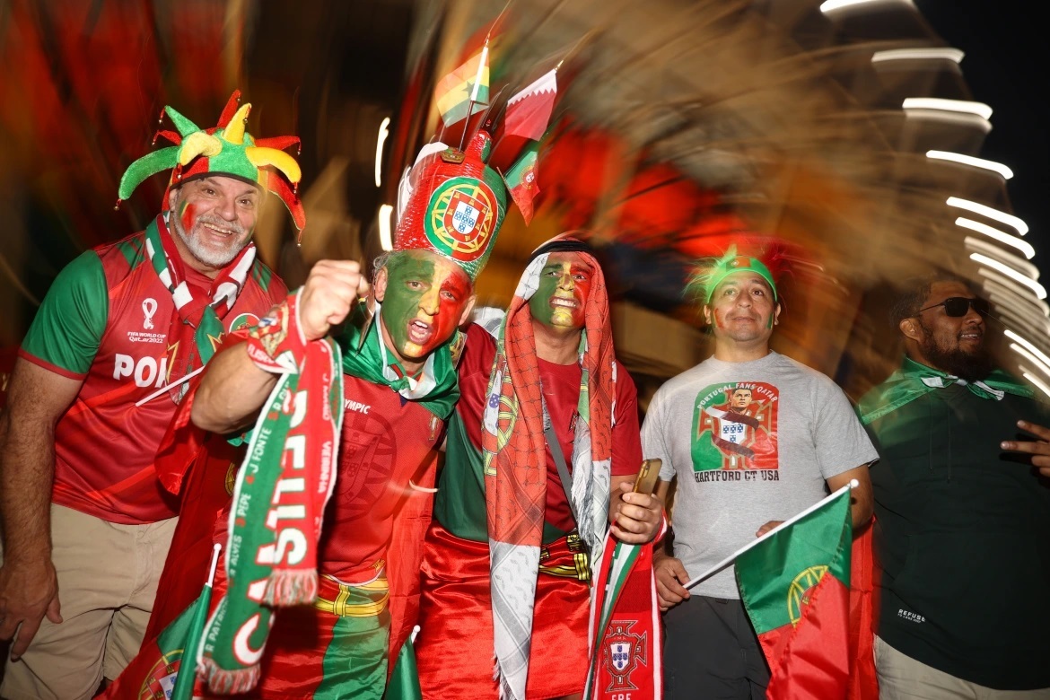 تماشاگران جام جهانی فوتبال در قطر (عکس) تماشاگران جام جهانی فوتبال در قطر (عکس)