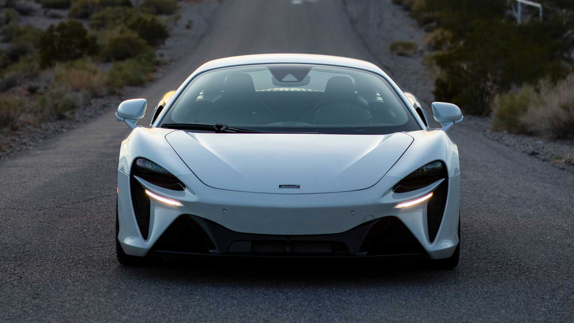 ارتورا؛ جنتلمن انگلیسی با ذات هیولا! (+عکس)