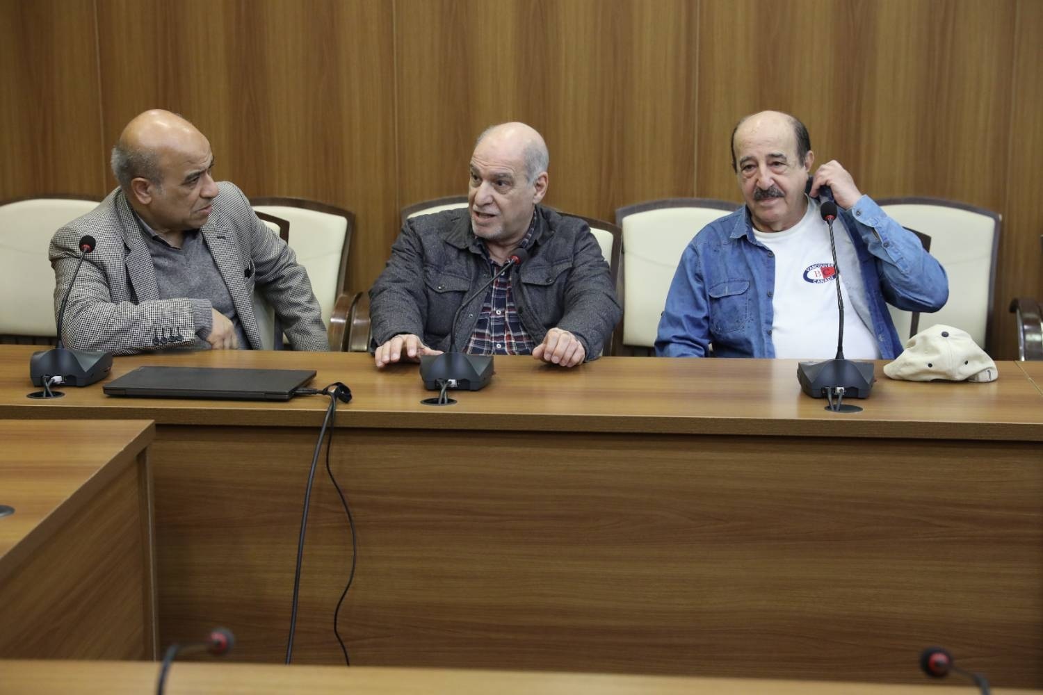 هنرمندان رادیو نارضایتی رییس صداوسیما از اجحاف به هنرمندان رادیو