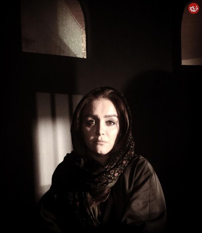 فریده خانم سریال نون خ استایل و چهره فریده خانم سریال نون خ در زندگی واقعی (عکس)