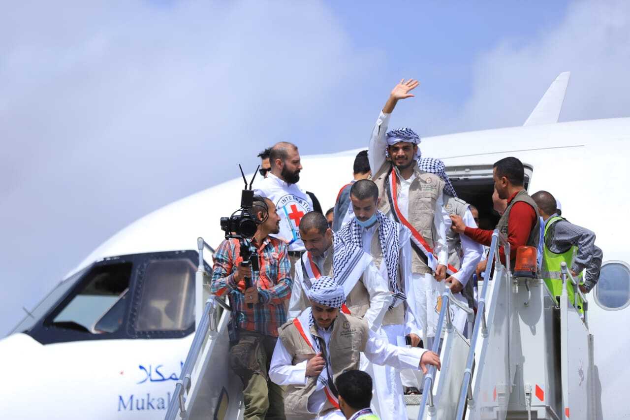 آزادی اسرای جنگ یمناشک شوق آزادی اسرای جنگ یمناشک شوق