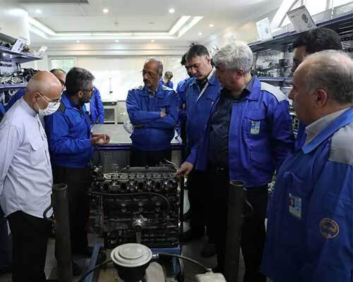 آقای میرسلیم! مراقب حرف زدن تان باشید؛ مقصر خودتان هستید نه مردم آقای میرسلیم! مراقب حرف زدن تان باشید؛ مقصر خودتان هستید نه مردم