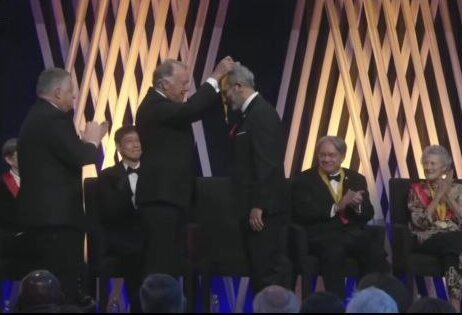 اهدای مدال «بنجامین فرانکلین» به دانشمند ایرانی/ نام نادر انقطاع کنار اینشتین و تسلا (+عکس)