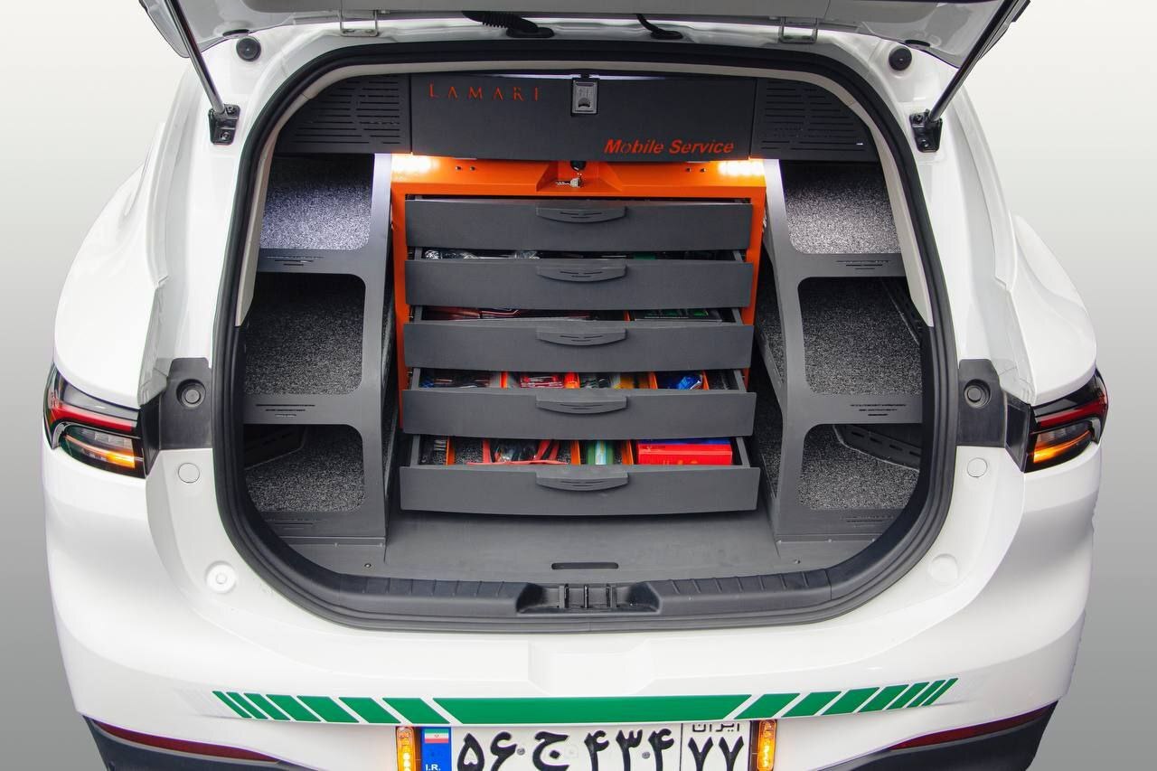 خودروهای امدادی لاماری وارد خیابان ها شدند (+عکس)