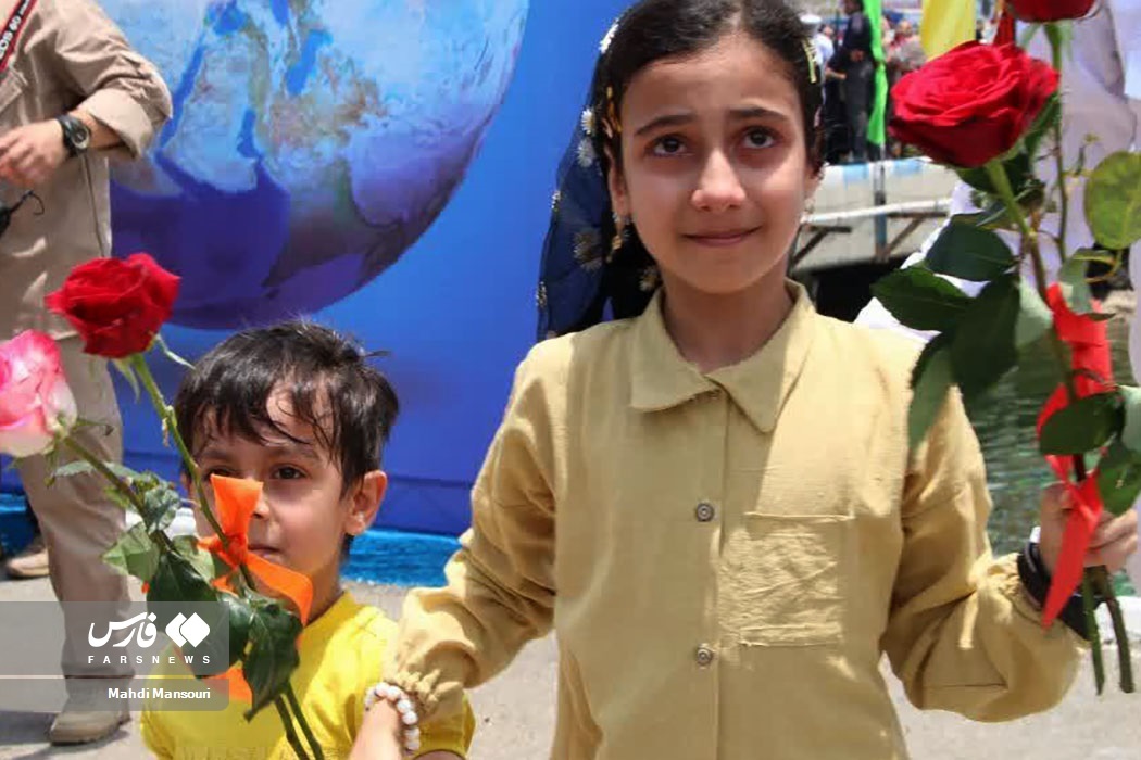 ورود «ناوگروه ۸۶ ارتش» به ایران (عکس)