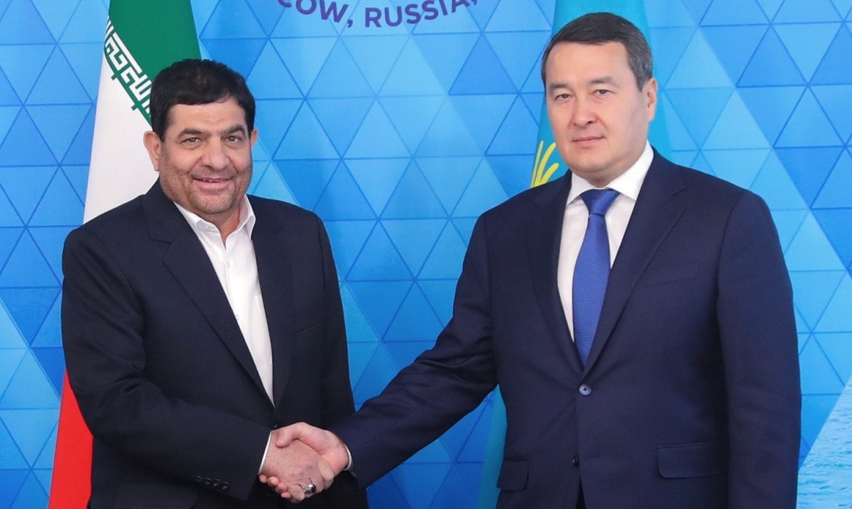 نخست وزیر قزاقستان فردا به تهران سفر می کند/ رایزنی های مخبر و اسماعیلف در جهت توسعه مناسبات تهران و آستانه