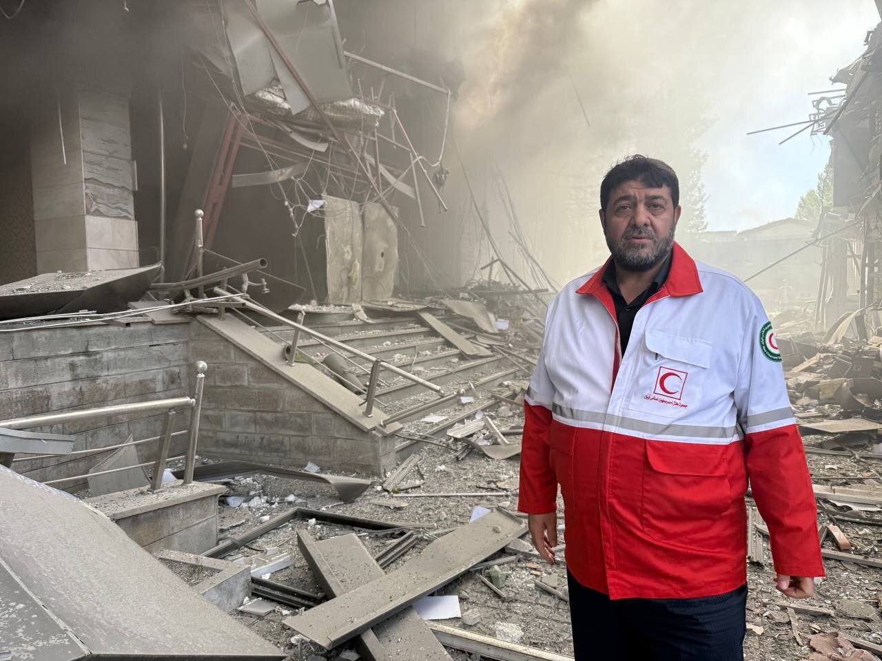 خبرهای جدید جنگ ایران و اسراییل: حمله به کرمانشاه / صداوسیما: سرنگونی پهپاد اسراییل در اصفهان / خروج 800 چینی از ایران / حمله تل آویو به دانشگاه افسری امام حسین خبرهای جدید جنگ ایران و اسراییل: حمله به کرمانشاه / صداوسیما: سرنگونی پهپاد اسراییل در اصفهان / خروج 800 چینی از ایران / حمله تل آویو به دانشگاه افسری امام حسین